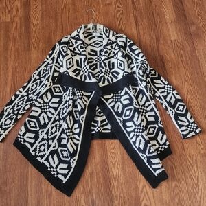 Old Navy Black and White Patterned Cardigan